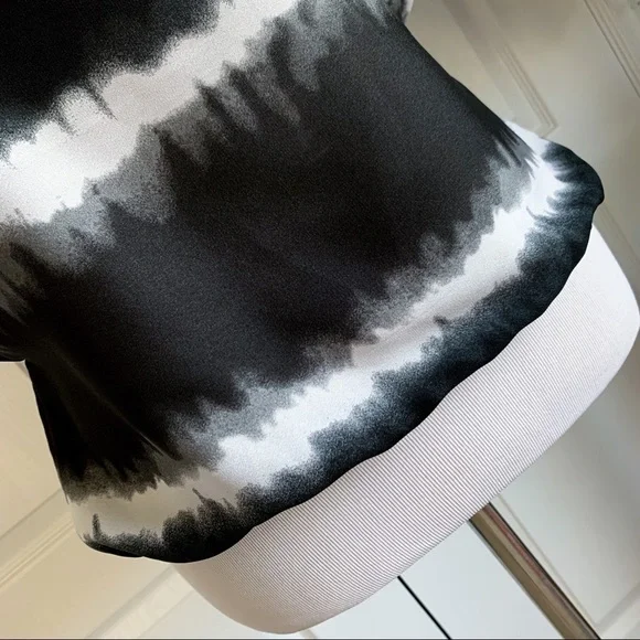 Converse All Star Sheer Batwing Top - Picture 4 of 8